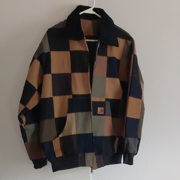 Checkered Jacket with Front Pocket - Picture 6 of 8